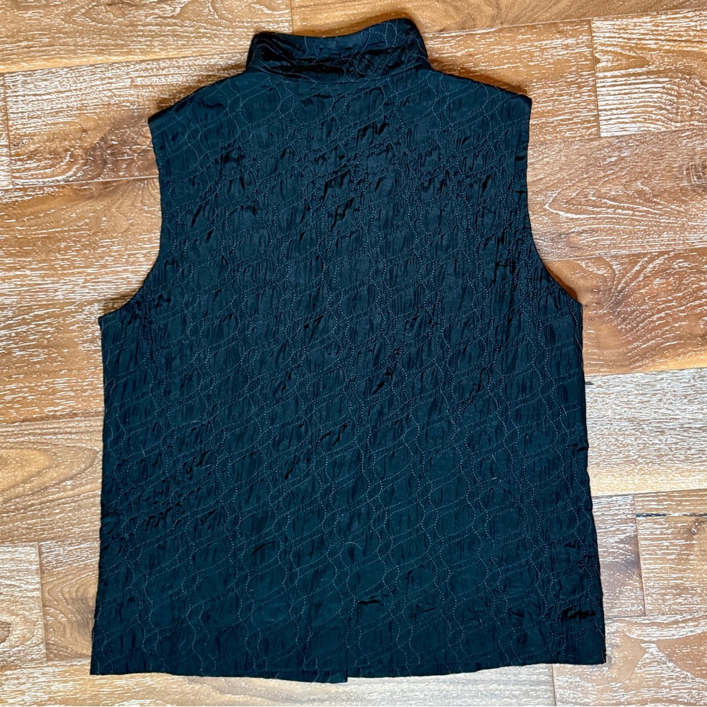 Eileen Fisher Quilted 100% Silk Black Vest - Women’s Medium - Picture 3 of 9